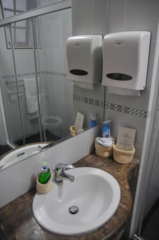 ג'קרטה Bed And Breakfast Tomang חדר תמונה